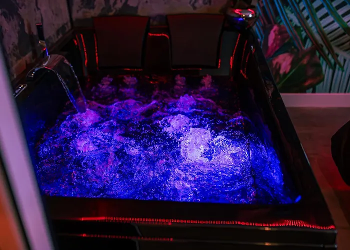 - Balneo - Nuit Insolite - Intimite *